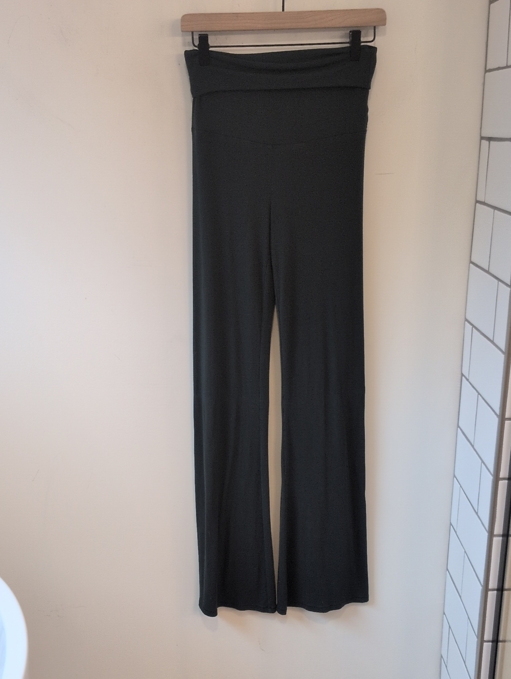 Skims Women's Ribbed Stretchy Fold Over Lounge Pants Cypress Green XS